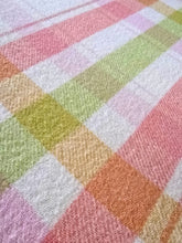 Load image into Gallery viewer, DREAMWARM Pink & Lime SINGLE New Zealand Wool Blanket