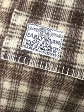 Load image into Gallery viewer, Coffee and Cream Early's of Witney SINGLE British Wool Blanket