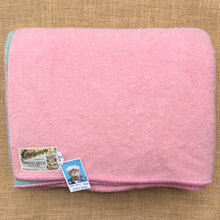 Load image into Gallery viewer, Wonderful DUOTONE! Ultra thick HEAVYWEIGHT DOUBLE NZ Wool Blanket