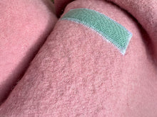 Load image into Gallery viewer, Wonderful DUOTONE! Ultra thick HEAVYWEIGHT DOUBLE NZ Wool Blanket