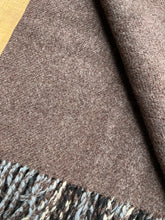 Load image into Gallery viewer, Vintage CAR RUG New Zealand Wool Blanket