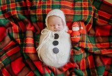 Load image into Gallery viewer, SPECIAL RELEASE (New Wool): "Vintage Wish" Indoor & Outdoor TRAVEL RUG.