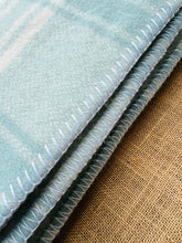 Load image into Gallery viewer, Beautiful Pastel Mint QUEEN Pure Wool Blanket.