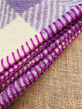 Load image into Gallery viewer, Lavender & Cream Twill SINGLE Daylesford NZ Wool Blanket