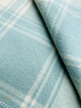 Load image into Gallery viewer, Beautiful Pastel Mint QUEEN Pure Wool Blanket.