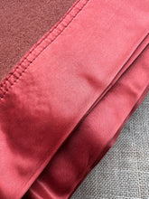 Load image into Gallery viewer, Rich Brick QUEEN Pure Wool Blanket with Satin Trim.