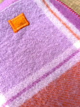Load image into Gallery viewer, Pick of the day! Extra thick and soft vibrant SINGLE NZ wool blanket