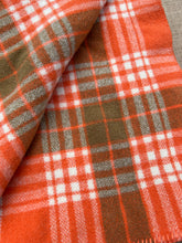 Load image into Gallery viewer, Classic Heavy-weight SINGLE New Zealand Pure Wool Blanket