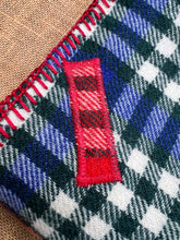 Load image into Gallery viewer, Small THROW/KNEE RUG - ideal for pram or baby blanket. NZ Wool