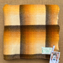 Load image into Gallery viewer, Golden Warm Poppa Styles SMALL SINGLE/THROW New Zealand Wool Blanket
