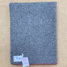 Load image into Gallery viewer, Soft Grey Army Blanket SINGLE New Zealand Wool Blanket AS NEW