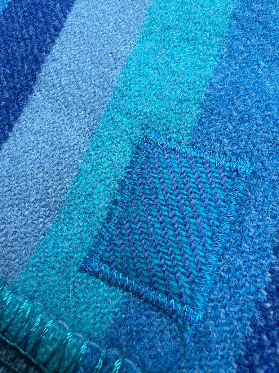 UNION STEAMSHIP Turquoise Bright SINGLE New Zealand Wool Blanket COLLE