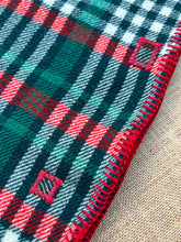 Load image into Gallery viewer, Lightweight KNEE RUG/COT New Zealand Wool Blanket