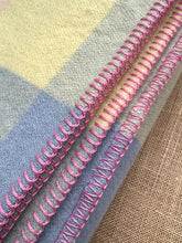 Load image into Gallery viewer, Pastel ONEHUNGA Princess DOUBLE/QUEEN New Zealand Wool Blanket