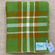 Load image into Gallery viewer, Soft Retro Earthy SINGLE New Zealand Wool Blanket