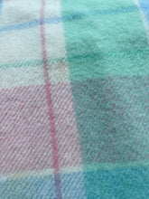 Load image into Gallery viewer, Pretty Pastel Soft SINGLE New Zealand Wool Blanket