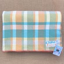 Load image into Gallery viewer, Summer weight DOUBLE New Zealand Wool Blanket