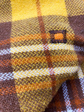 Load image into Gallery viewer, Poppa Styles WOOL BLEND DOUBLE **BARGAIN** Blanket