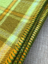 Load image into Gallery viewer, Fresh Retro Favourite Gold &amp; Olive SINGLE New Zealand Wool Blanket

