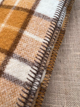 Load image into Gallery viewer, Super Thick and Fluffy Blanket DOUBLE/QUEEN New Zealand Wool