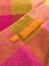 Load image into Gallery viewer, Hard to get colour combo! Onehunga SINGLE New Zealand Wool Blanket