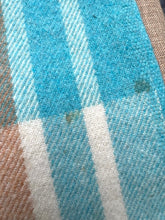 Load image into Gallery viewer, Gorgeous Australian Merino QUEEN Wool Blanket