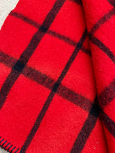 Load image into Gallery viewer, Ultra Vibrant Army Style SINGLE New Zealand Wool Blanket