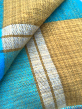 Load image into Gallery viewer, EXCEPTIONAL Onehunga Princess QUEEN Pure Wool Blanket #2