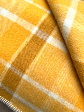 Load image into Gallery viewer, Thick Golden KING SINGLE New Zealand Wool Blanket