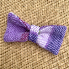 Load image into Gallery viewer, New Zealand Wool Blanket FRESH RETRO BOWS