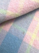 Load image into Gallery viewer, Thick and Fluffy Onehunga Princess SINGLE NZ Wool Blanket