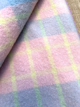 Load image into Gallery viewer, Thick and Fluffy Onehunga Princess SINGLE NZ Wool Blanket