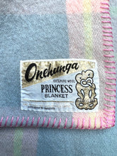 Load image into Gallery viewer, Thick and Fluffy Onehunga Princess SINGLE NZ Wool Blanket