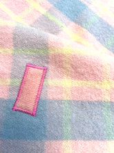 Load image into Gallery viewer, Thick and Fluffy Onehunga Princess SINGLE NZ Wool Blanket