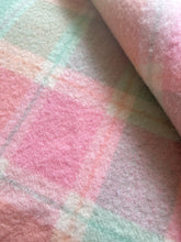 Load image into Gallery viewer, Super Fluffy and Thick DOUBLE El Rey Range New Zealand Wool Blanket