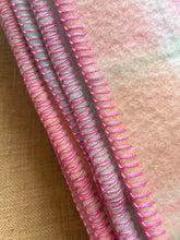 Load image into Gallery viewer, Super Fluffy and Thick DOUBLE El Rey Range New Zealand Wool Blanket