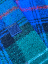 Load image into Gallery viewer, Thick and Cosy Wool Rich TRAVEL RUG - Australian made