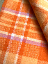 Load image into Gallery viewer, Cheerful Bright KAIAPOI SINGLE New Zealand Wool blanket