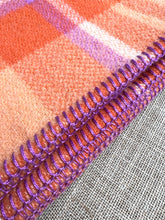 Load image into Gallery viewer, Cheerful Bright KAIAPOI SINGLE New Zealand Wool blanket