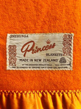 Load image into Gallery viewer, AS NEW Bright Original 1970's Onehunga Woollen Mills SINGLE Wool Blanket with Tiki Label - Fresh Retro Love NZ Wool Blankets