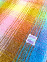 Load image into Gallery viewer, Beautiful Princess SINGLE Onehunga New Zealand Pure Wool Blanket.