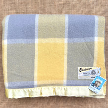 Load image into Gallery viewer, Super Thick and Fluffy Onehunga Princess DOUBLE/QUEEN NZ Wool Blanket