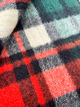 Load image into Gallery viewer, Rustic Green & Red THROW Pure Wool Blanket