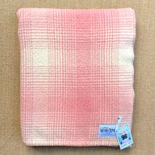Load image into Gallery viewer, Beautiful Robinwul of Canterbury SINGLE Pure Wool Blanket
