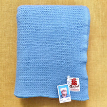 Load image into Gallery viewer, Cornflower Blue AIRCELL Onehunga SINGLE Wool Blanket - Fresh Retro Love NZ Wool Blankets