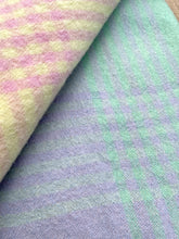 Load image into Gallery viewer, Extra Thick Pastel SINGLE Pure New Zealand Wool Blanket