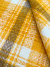 Load image into Gallery viewer, Soft 70's Retro SINGLE New Zealand Wool Blanket