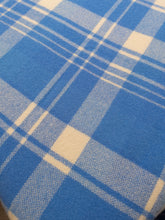 Load image into Gallery viewer, Stunning Super Soft SINGLE New Zealand Pure Wool Blanket