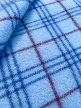 Load image into Gallery viewer, Thick Blue & Burgendy KING SINGLE New Zealand Wool Blanket