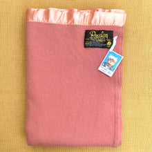 Load image into Gallery viewer, Beautiful Russley SINGLE Pure New Zealand Wool Blanket. - Fresh Retro Love NZ Wool Blankets